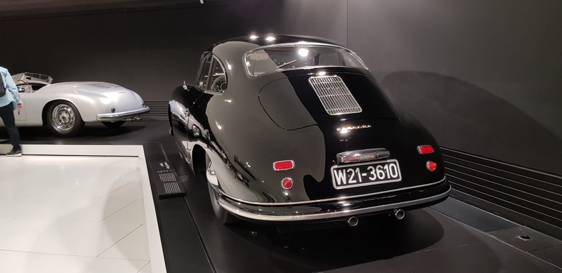 Illustration for article titled Porsche Museum Stuttgart Zuffenhausen photo dump